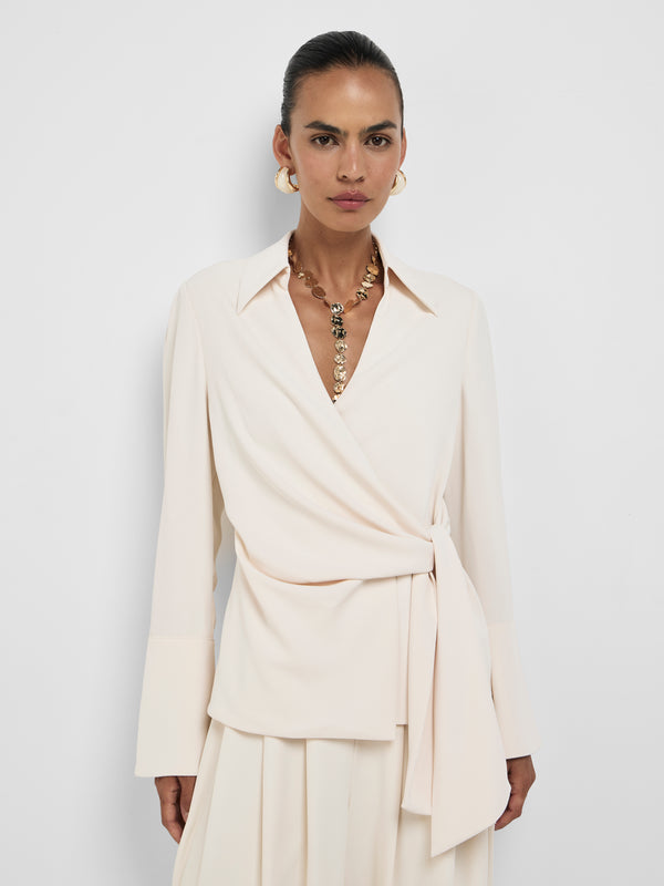 Size8 SHEIKE Adele Shirt Ivory 1008635 Close Up Image