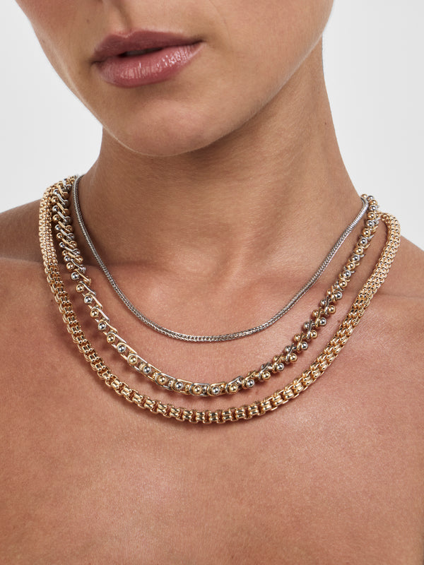 SHEIKE Nova 3 Pack Necklace Gold 1008841 Model Image