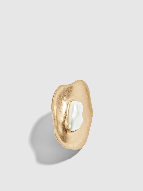 SHEIKE Delilah Brooch Gold 1008856 Detail Ghost Image