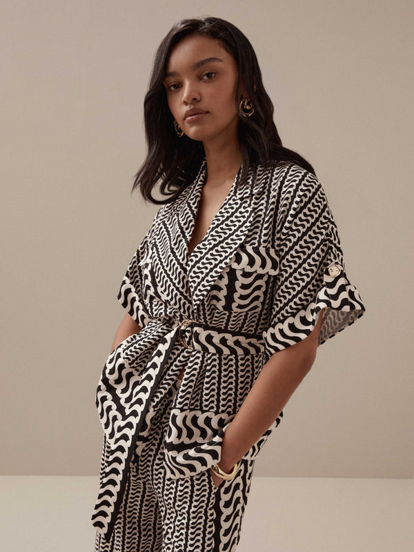 SHEIKE Essie Top Geo Print 2007886 Campaign Image