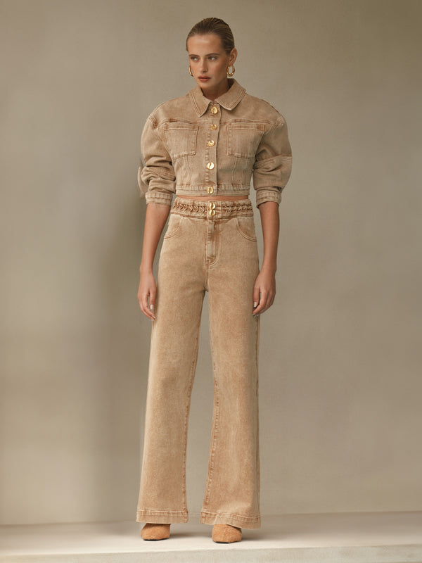 SHEIKE Lucie Jean Sand 1007841 Campaign Image