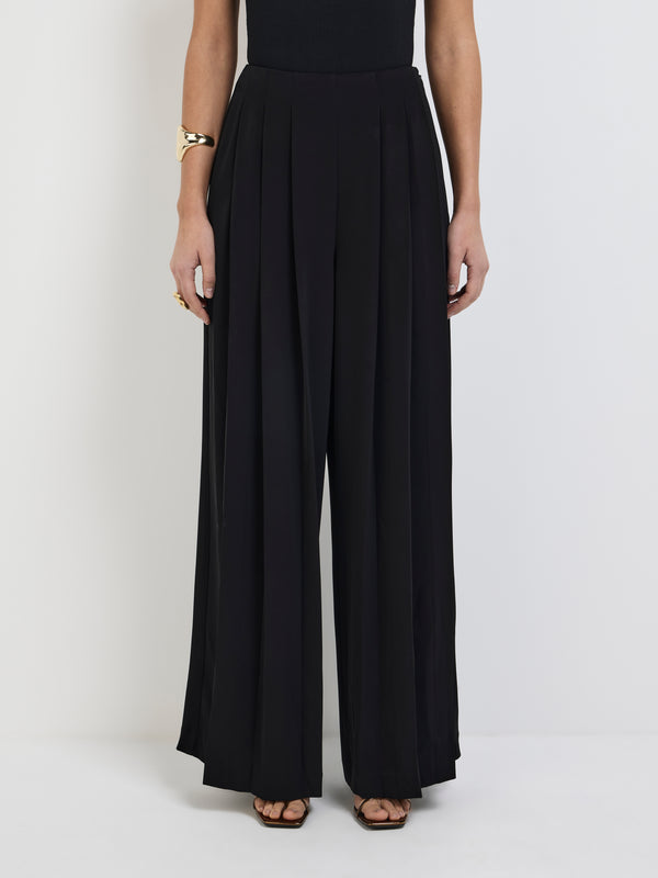 Size8 SHEIKE Adele Pant Black 1007803 Detail Image