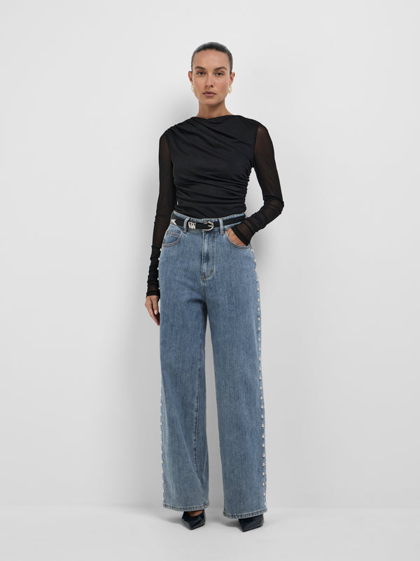 SHEIKE Jules Belt Black 1008790 Front Model Image