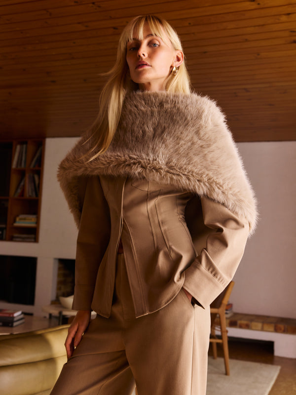 SHEIKE Xani Shirt Fawn 1008734 Campaign Image